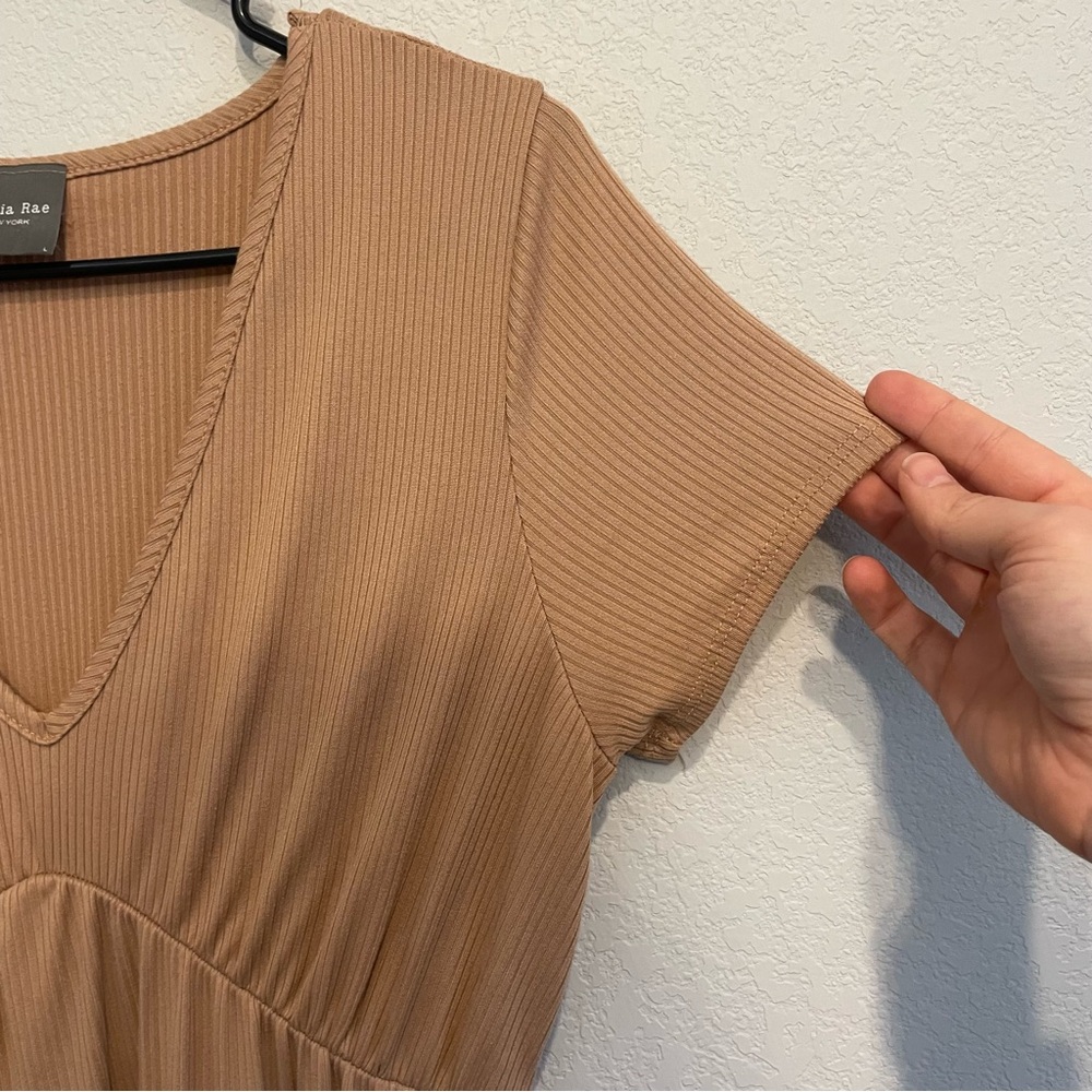 Olivia Rae Ribbed Tiered Mini Dress Large Tan Pink V-Neck Short Sleeve Casual - Picture 6 of 12